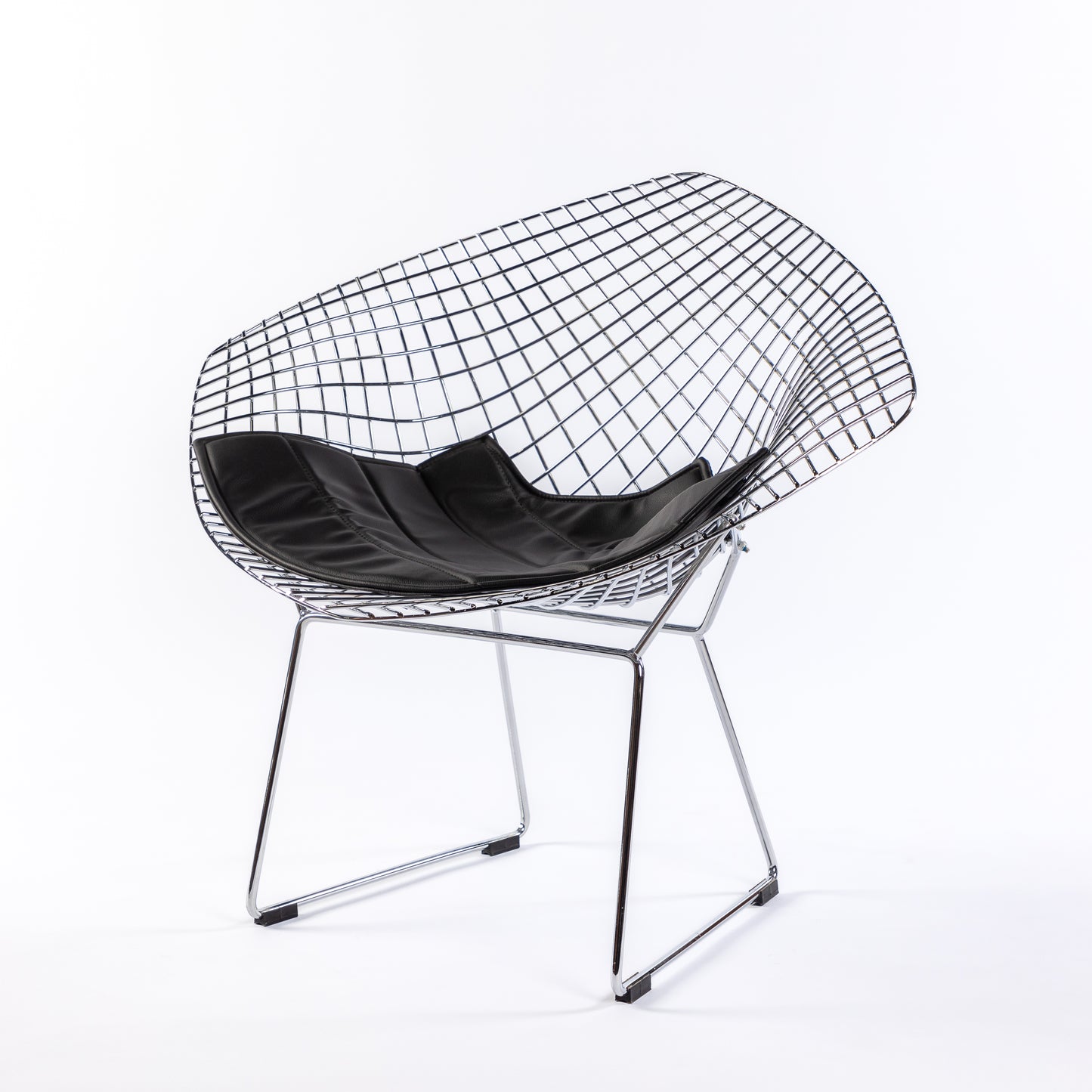 INDUSTRIAL LOUNGE CHAIR